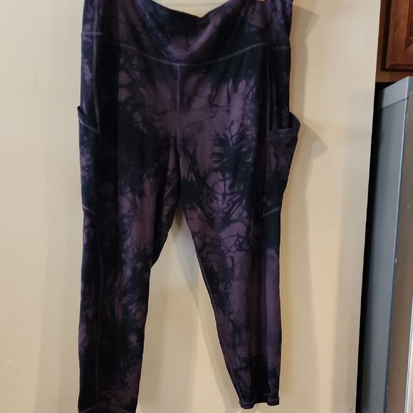 Torrid Dark Purple Tie-Dye Leggings - Picture 1 of 4